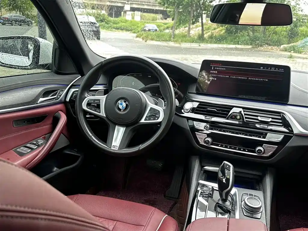 BMW 5 Series 2022 Facelift 530Li Leading M Sport Package фото 11