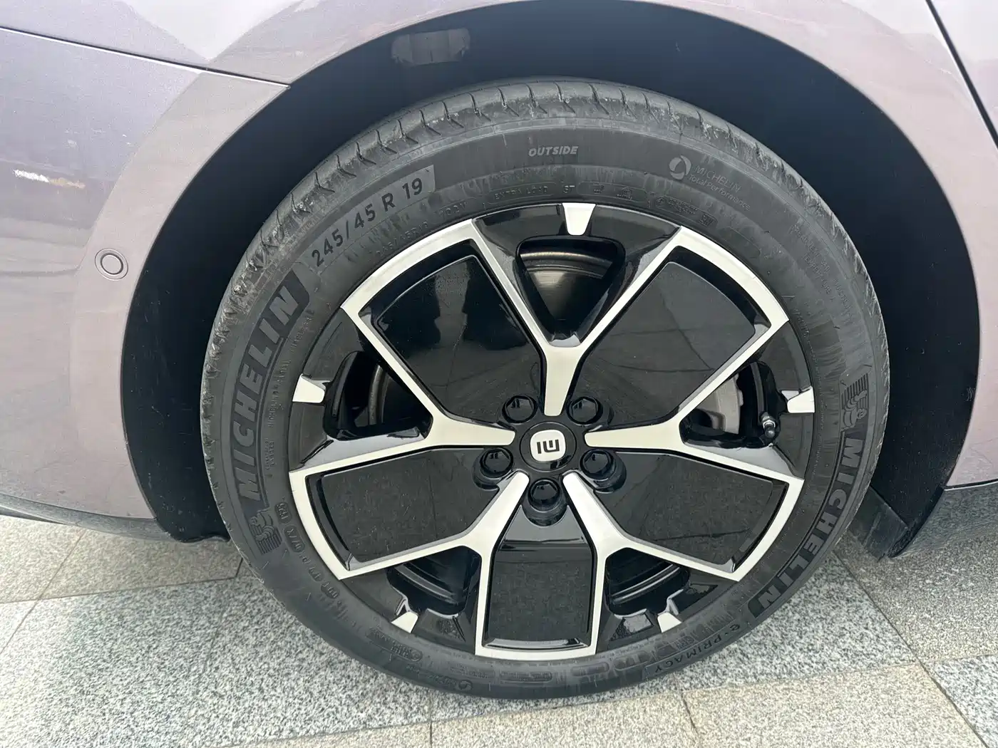 XIAOMI CAR XIAOMI SU7