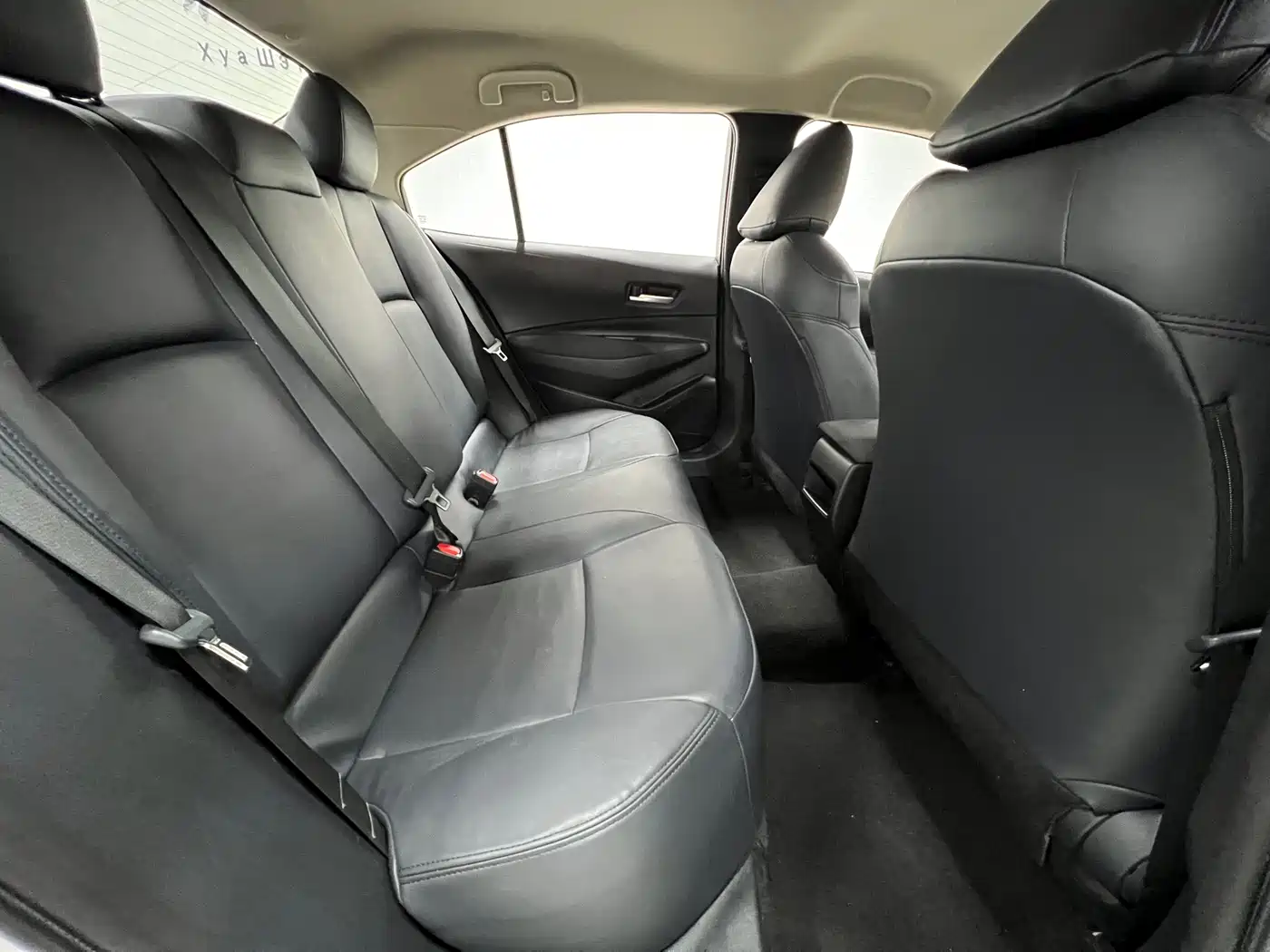 Toyota Corolla 2023 1.5L Pioneer Edition фото 10