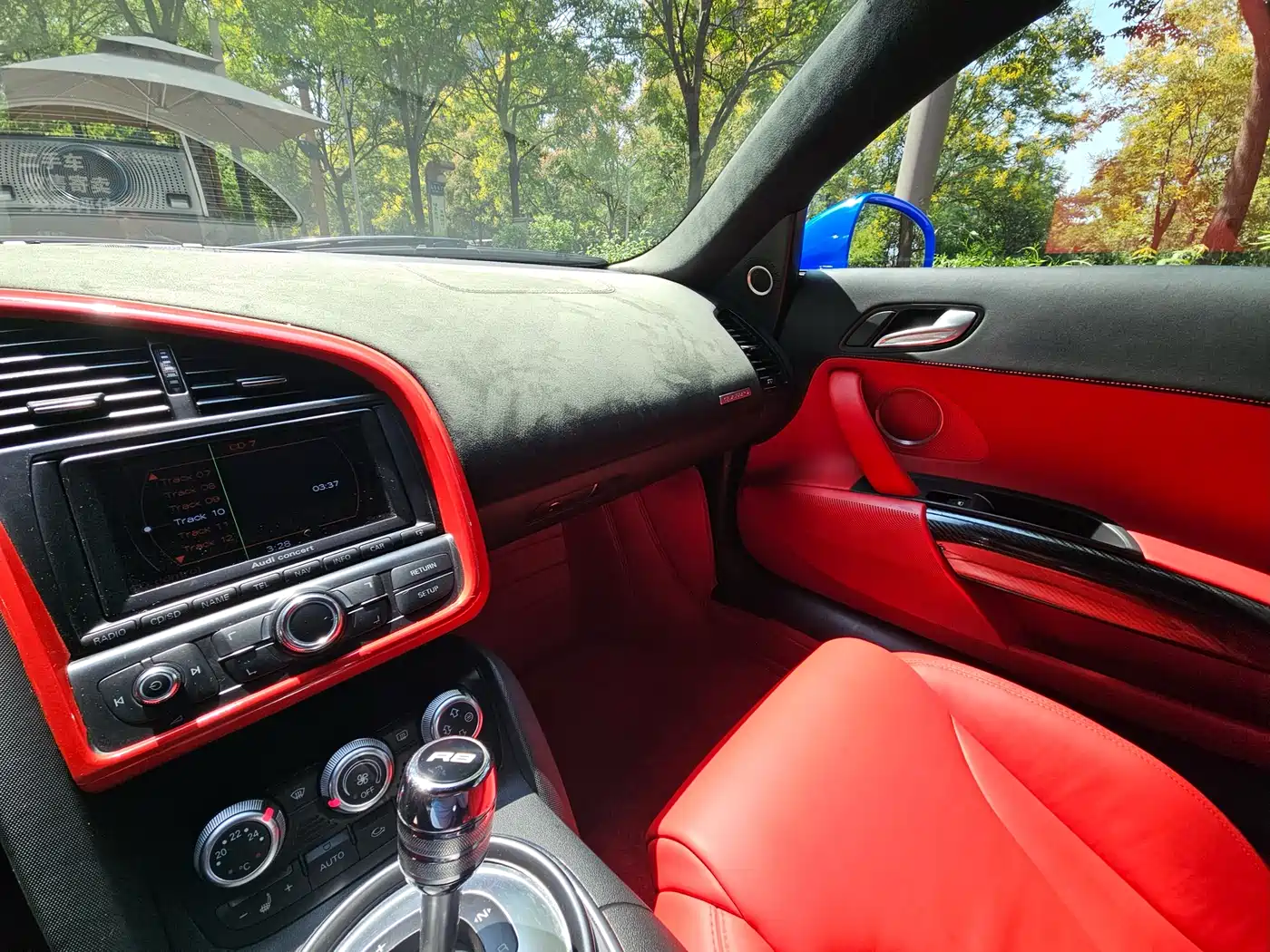 Audi R8 2007 4.2 FSI quattro фото 16