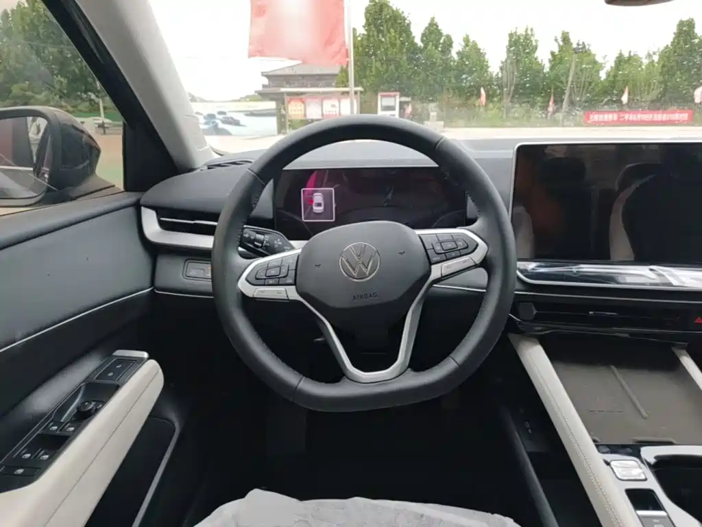Volkswagen Sagitar 2026 2025 300TSI DSG Mid-range Edition