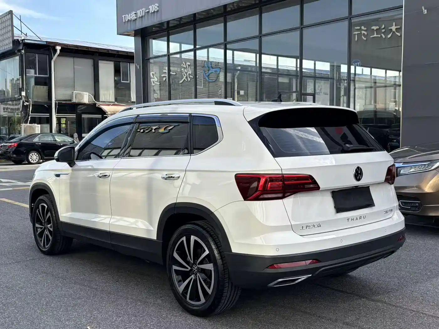 Volkswagen Tharu 2022 280TSI FWD Luxury Edition фото 12