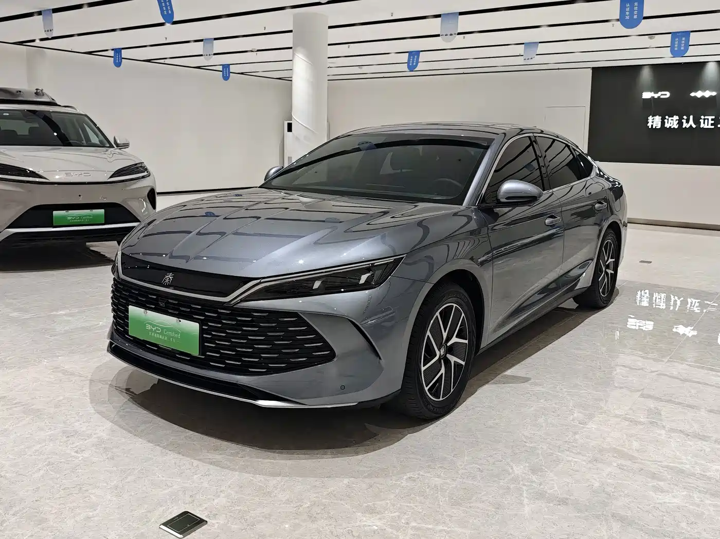 BYD Qin L 2024 DM-i 120KM Leading