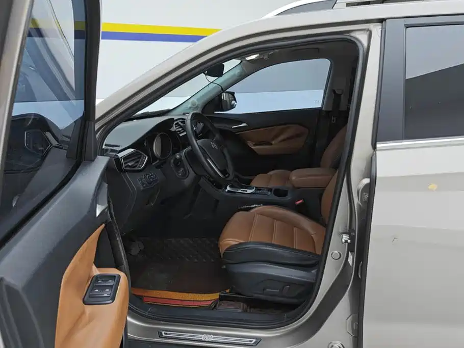 MG Roewe RX5 2016 2016 2.0TGI TST Luxury Edition