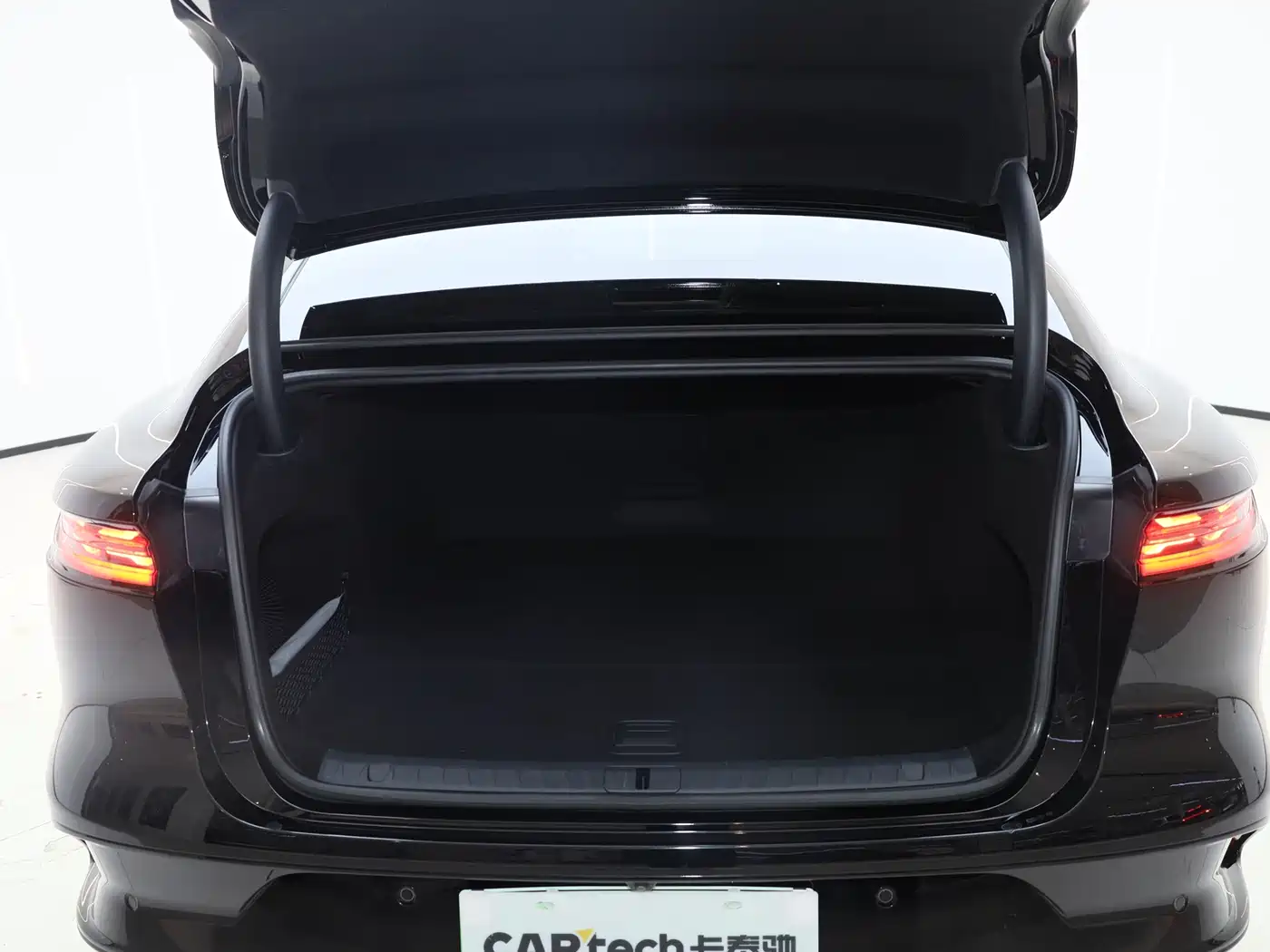 Voyah Auto VOYAH Zhuiguang 2024 PHEV AWD Ultra Long Range Flagship фото 11