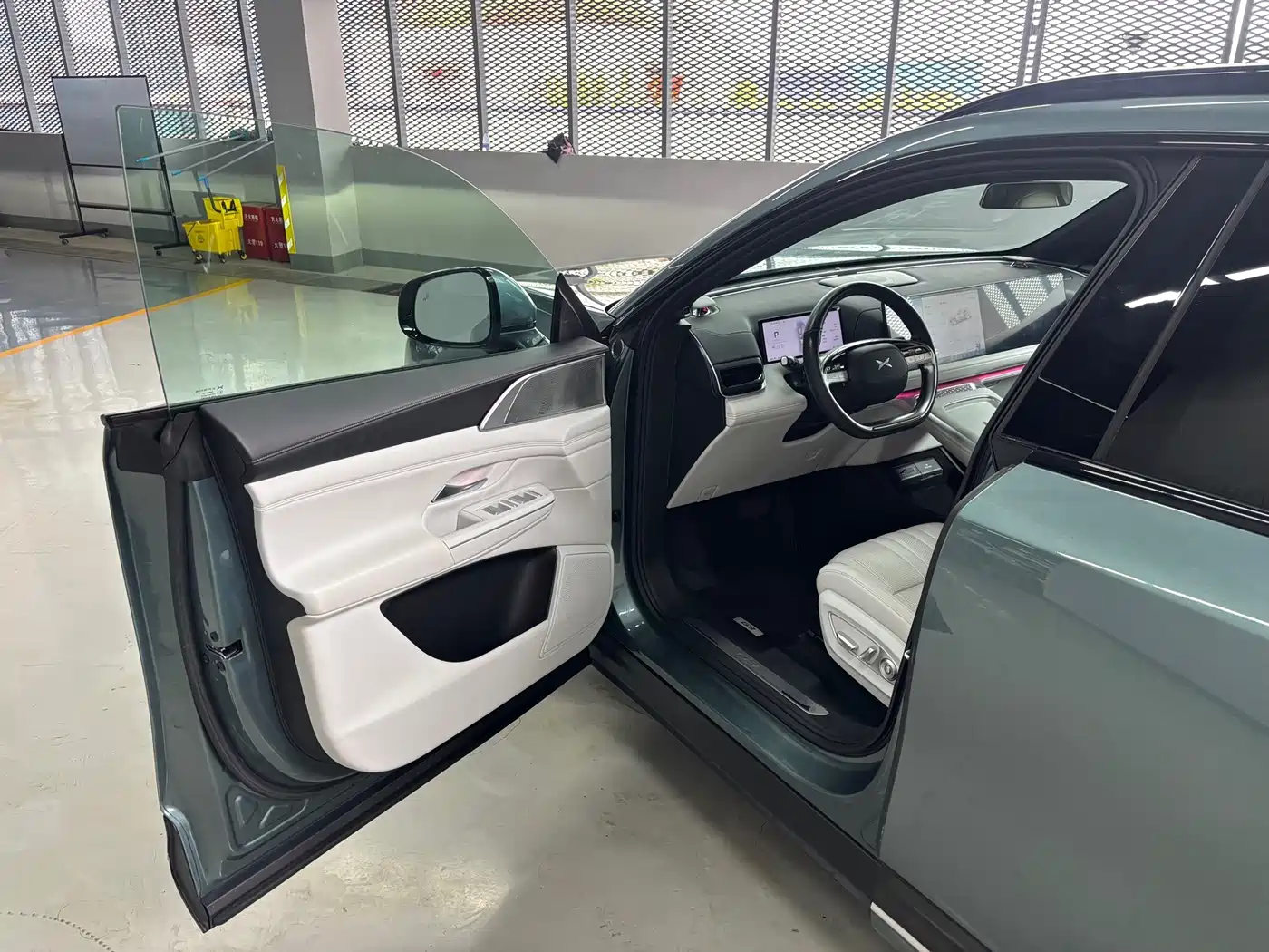 XPeng G9 2023 2024 702 Max