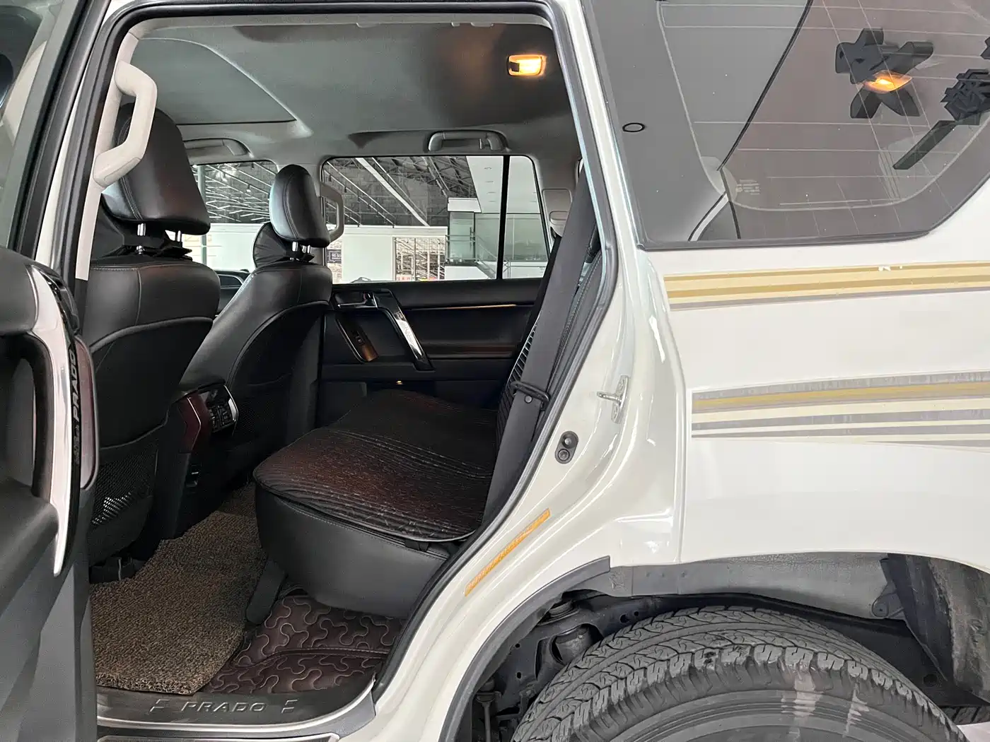 Toyota Prado 2016 3.5L Auto TX-L фото 8