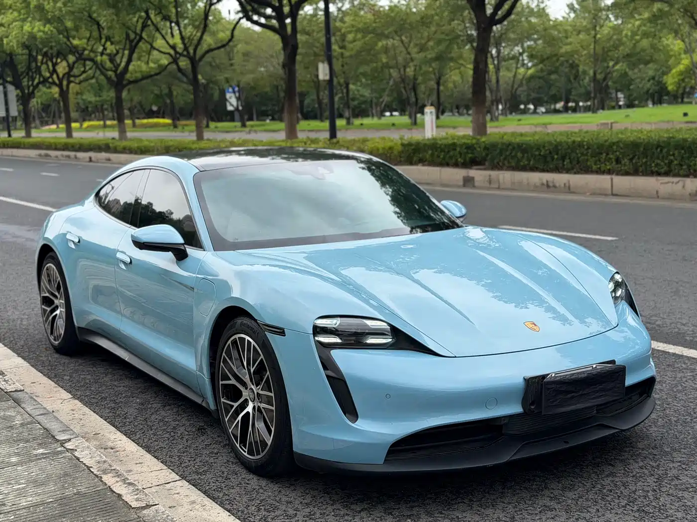 2026 Porsche Taycan