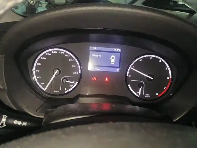 Qoros 3 2014 Hatchback 1.6L Auto Enhanced Joy Version — фото 4
