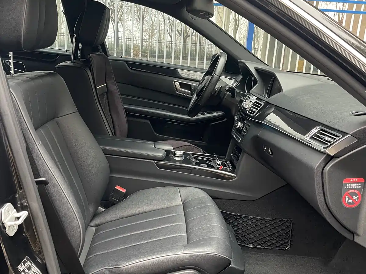 Mercedes-Benz E-Class 2015 E 200 L фото 12