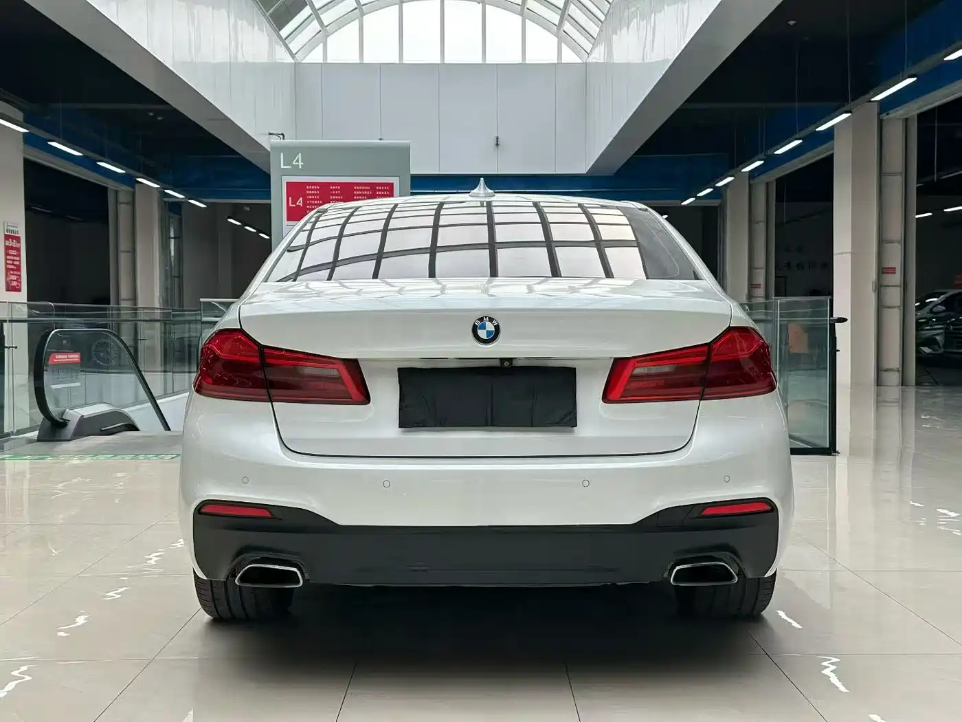 BMW 5 Series 2018 525Li M Sport Package фото 7