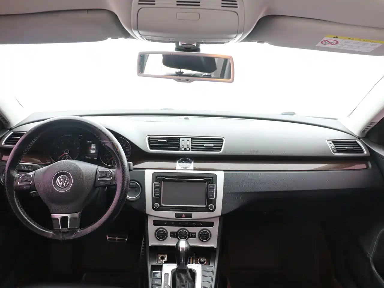 Volkswagen Magotan 2015 1.8TSI Premium фото 10