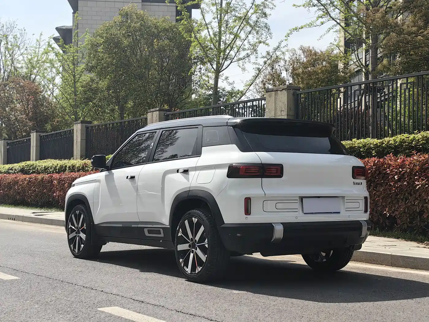 GEELY AUTOMOBILE GEELY ICON