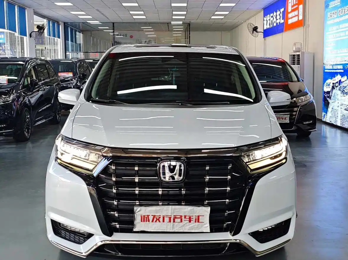 Honda Elysion 2024 2024 2.0L e:HEV Luxury Edition