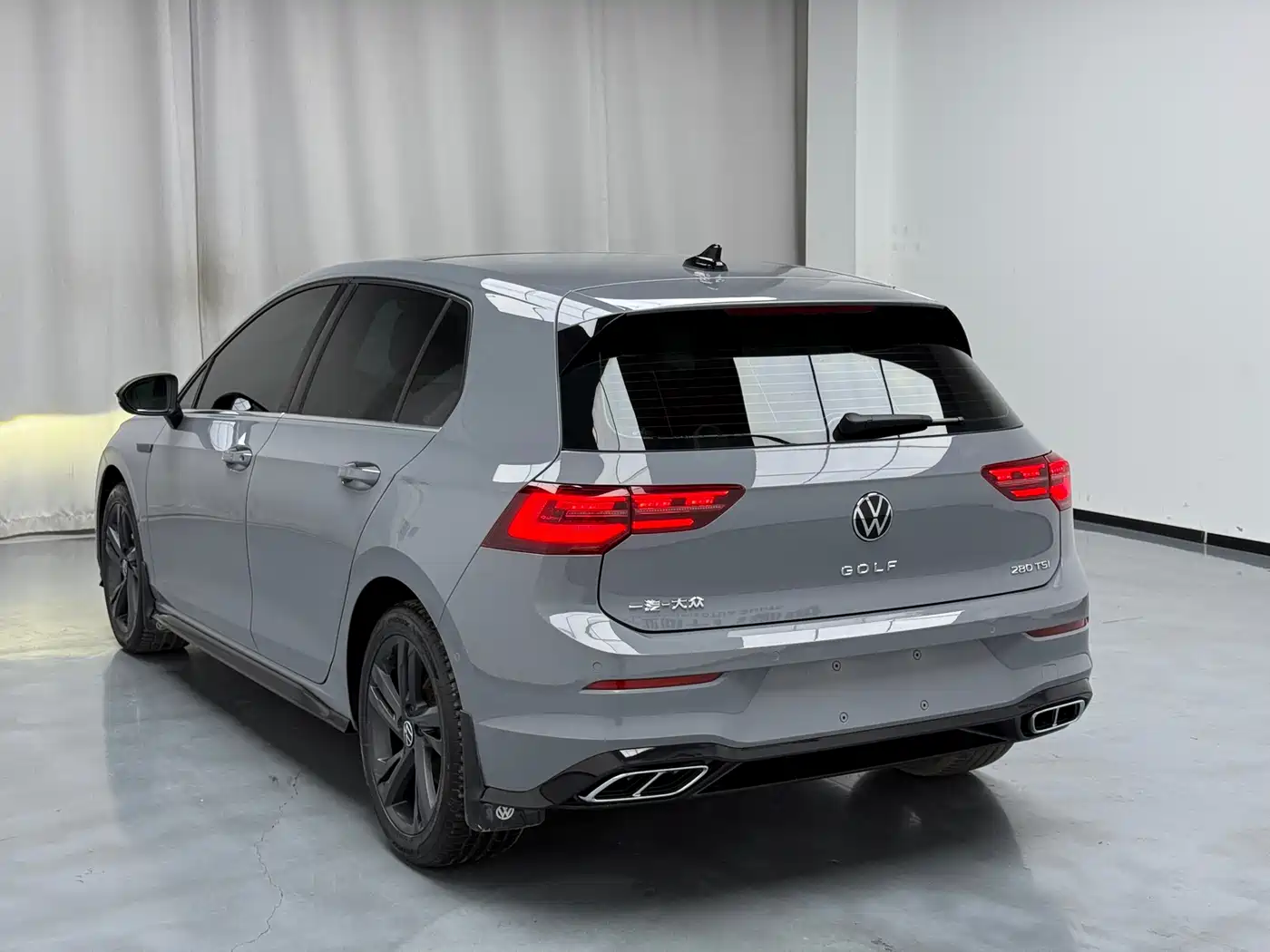 Volkswagen Golf 2023 280TSI DSG R-Line Lite фото 13