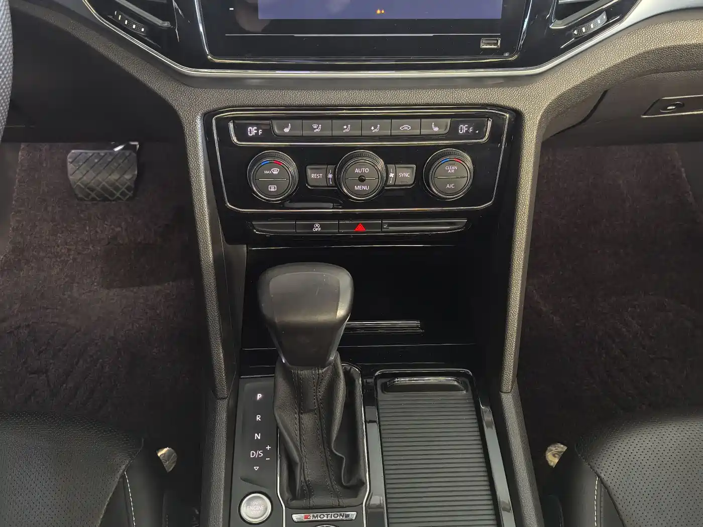 Volkswagen Teramont 2020 380TSI 4WD Luxury Edition China VI фото 11