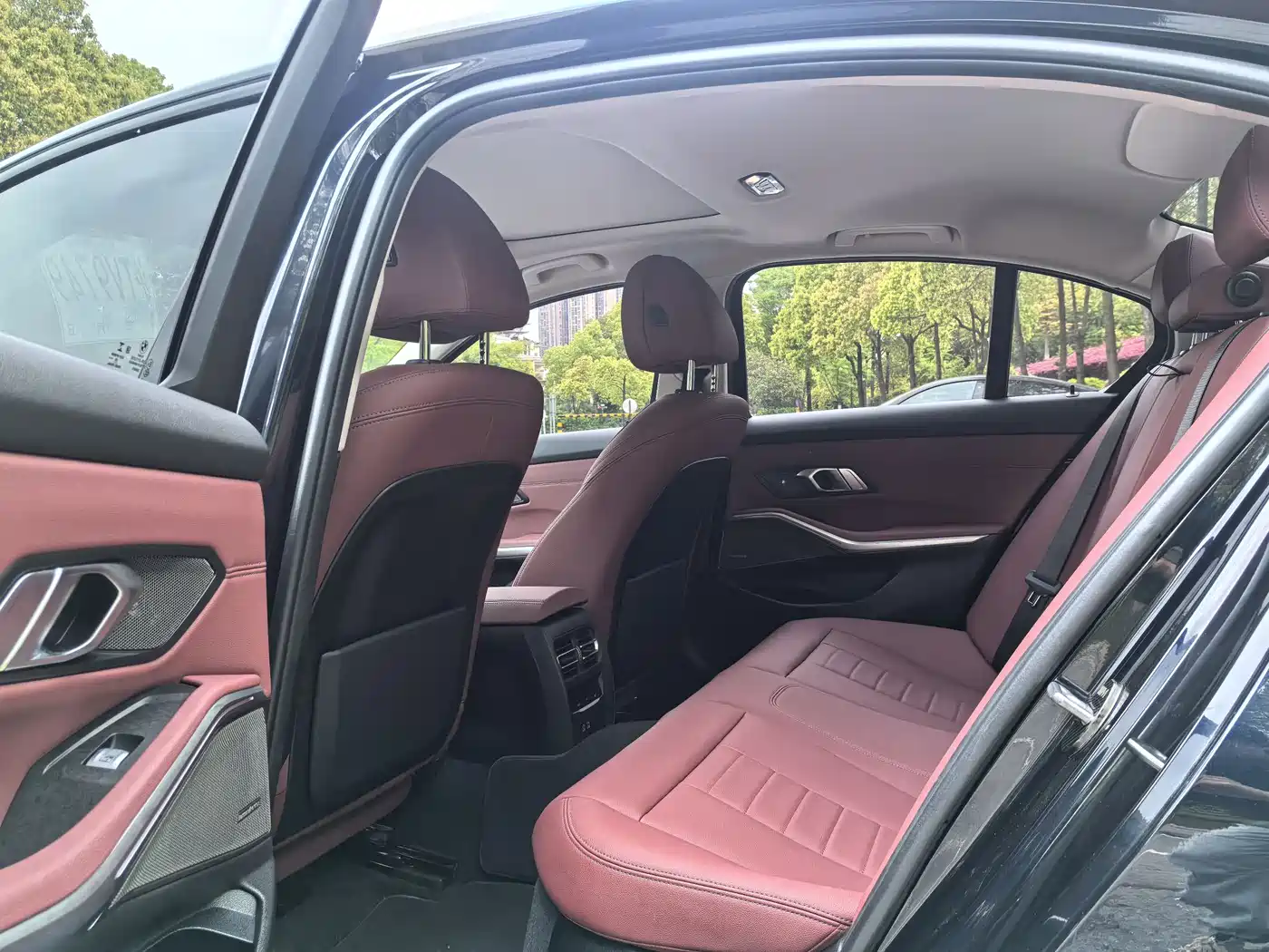 BMW 3 Series 2022 Facelift 325i M Sport Shadow Edition фото 7