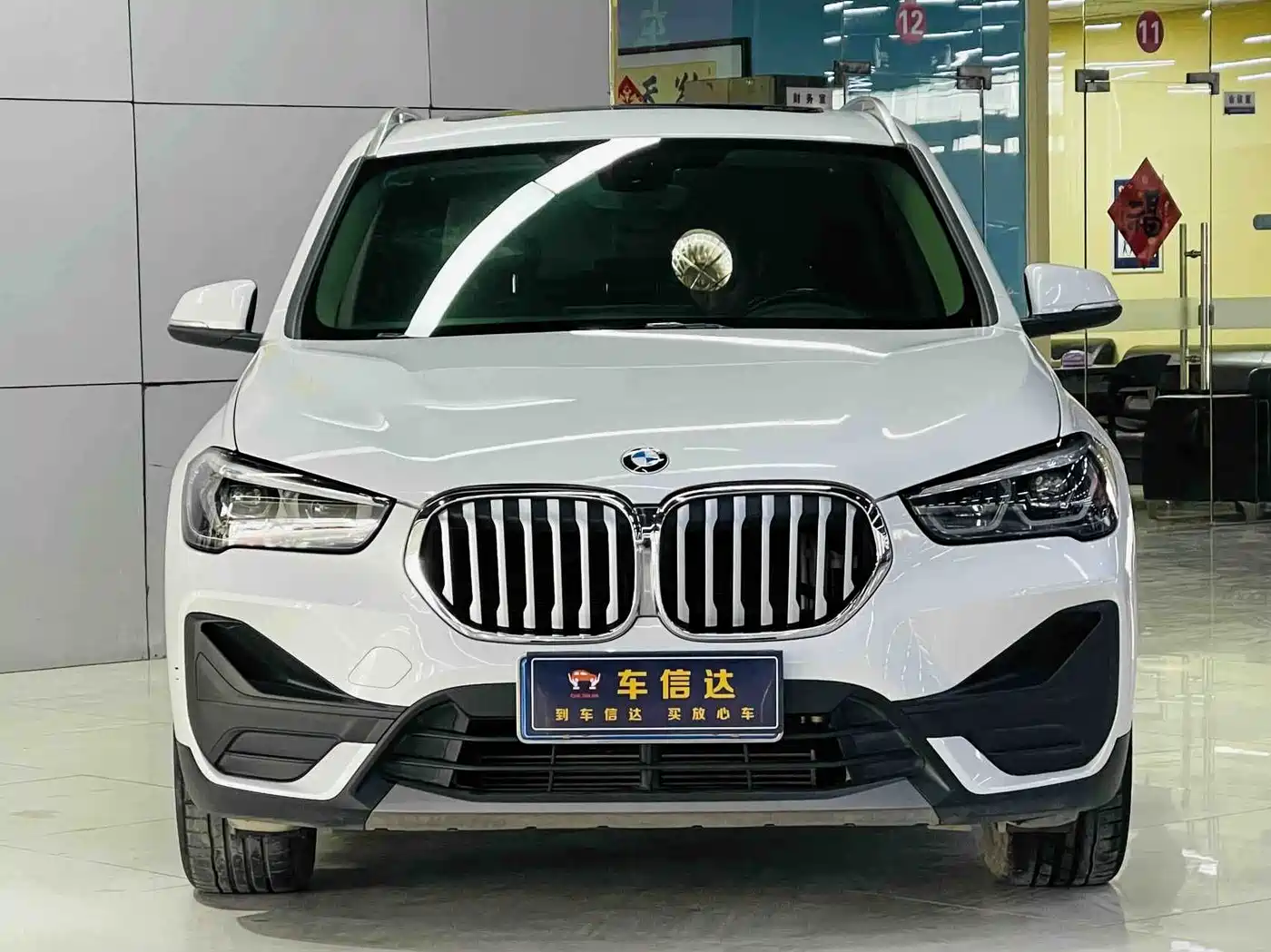 BMW X1 2021 sDrive25Li Leading фото 2