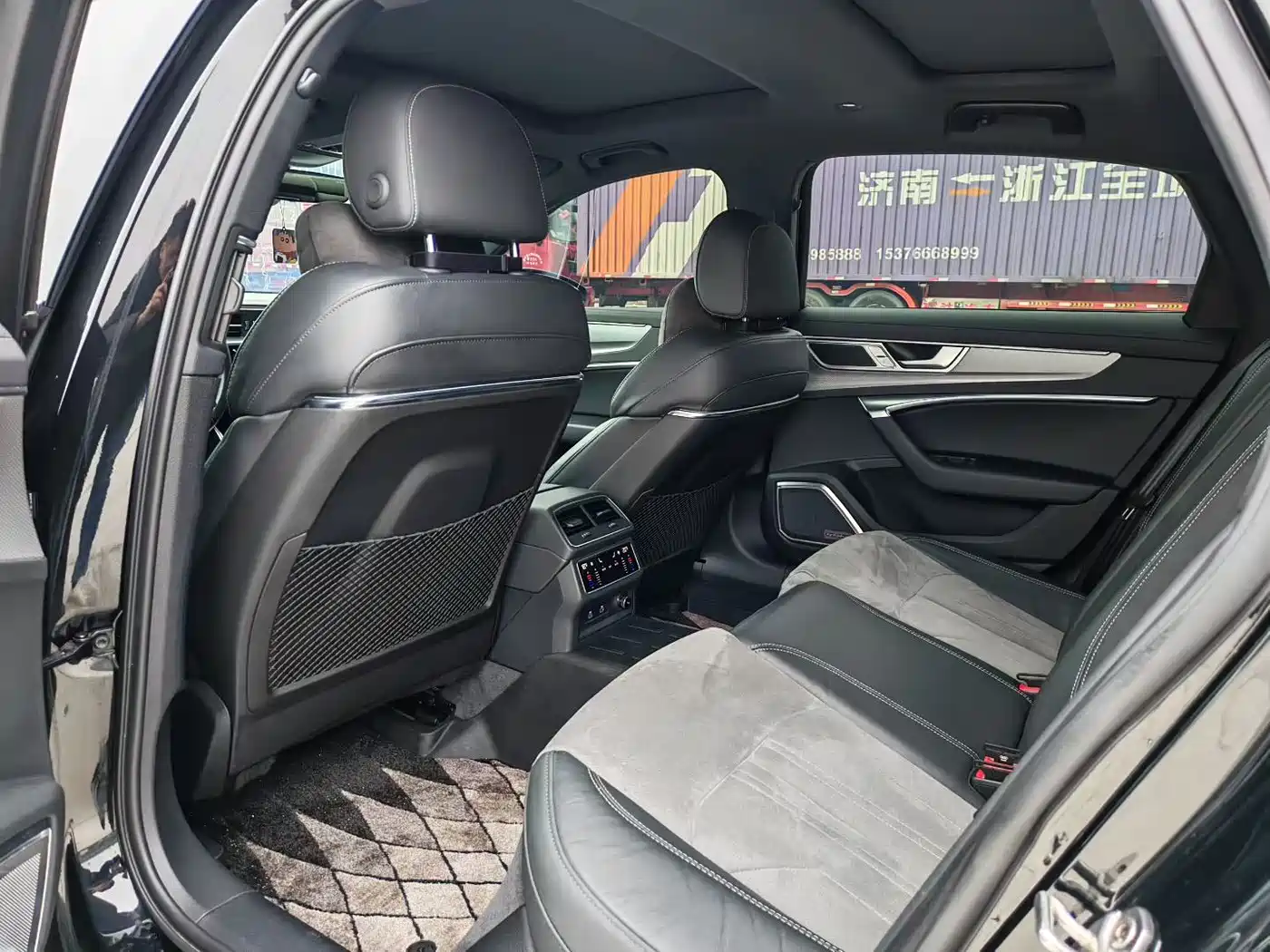 Audi A6L 2023 45 TFSI Premium Selection Dynamic фото 5