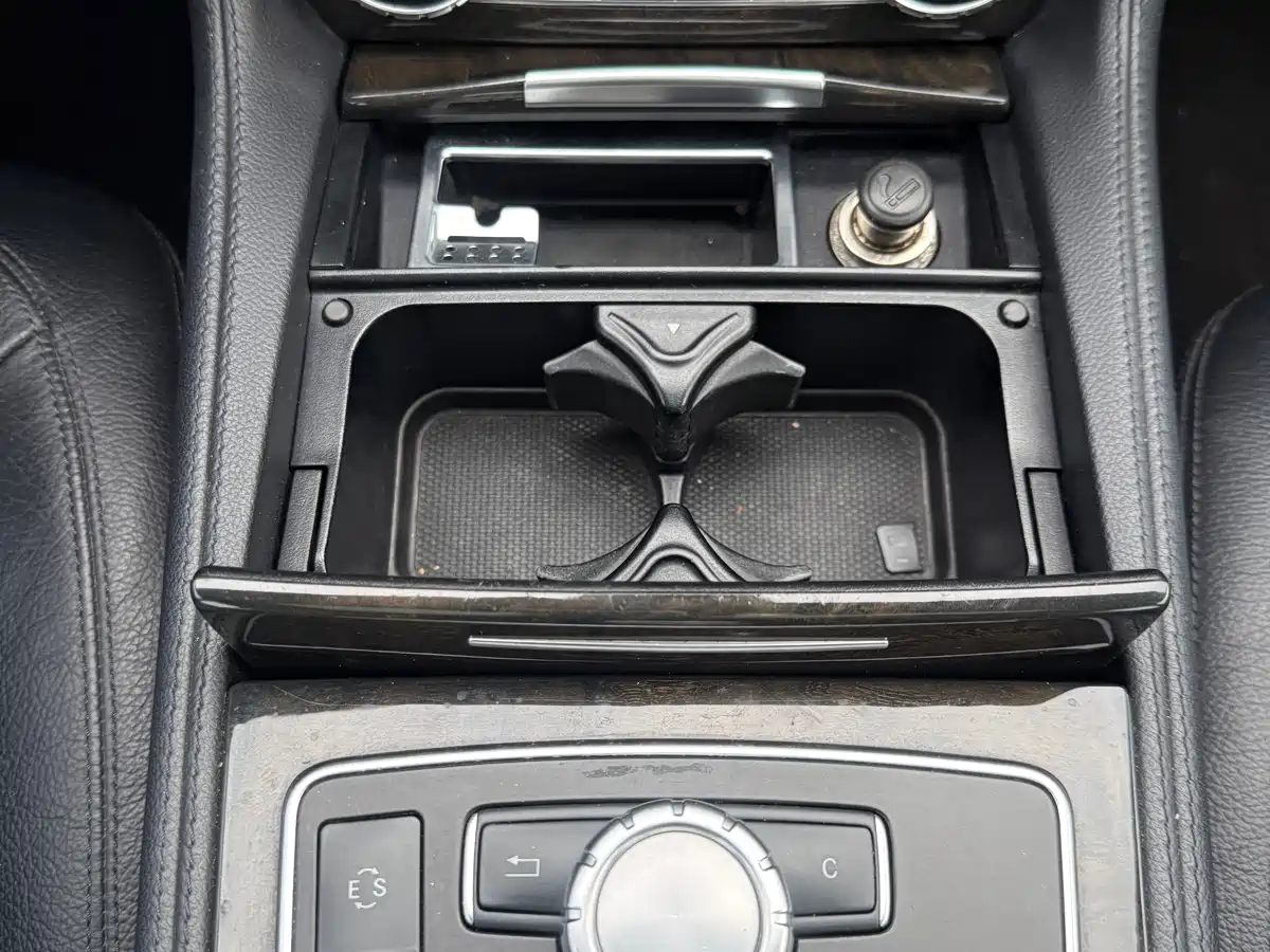 Mercedes-Benz CLS 2012 CLS 300 CGI фото 13