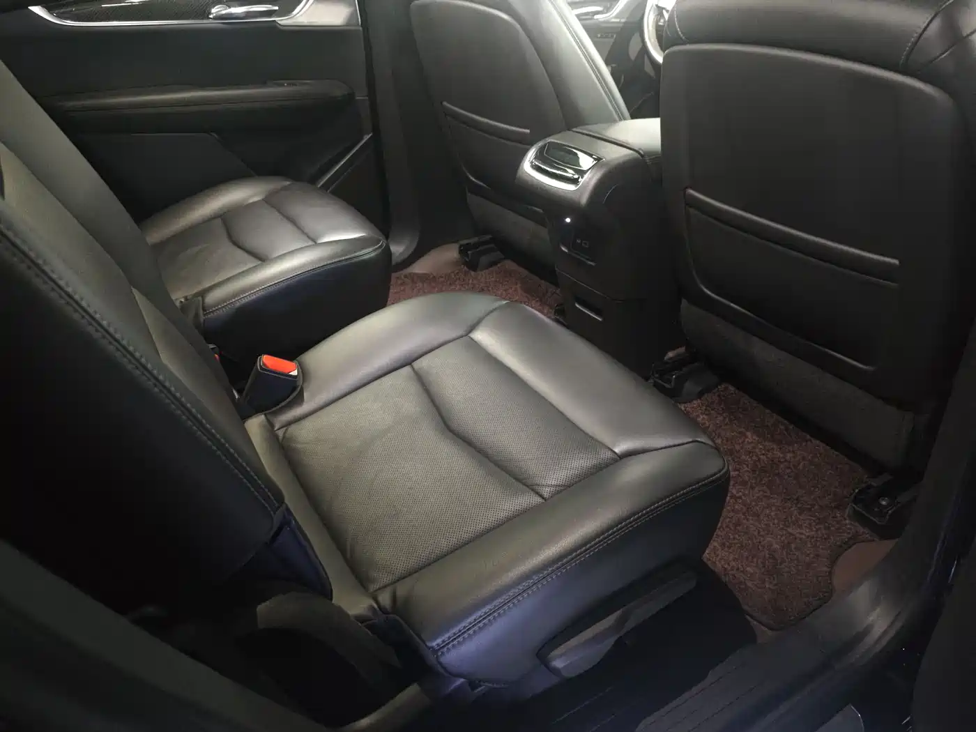 Cadillac XT6 2021 2.0T 6-seater 4WD Premium фото 7