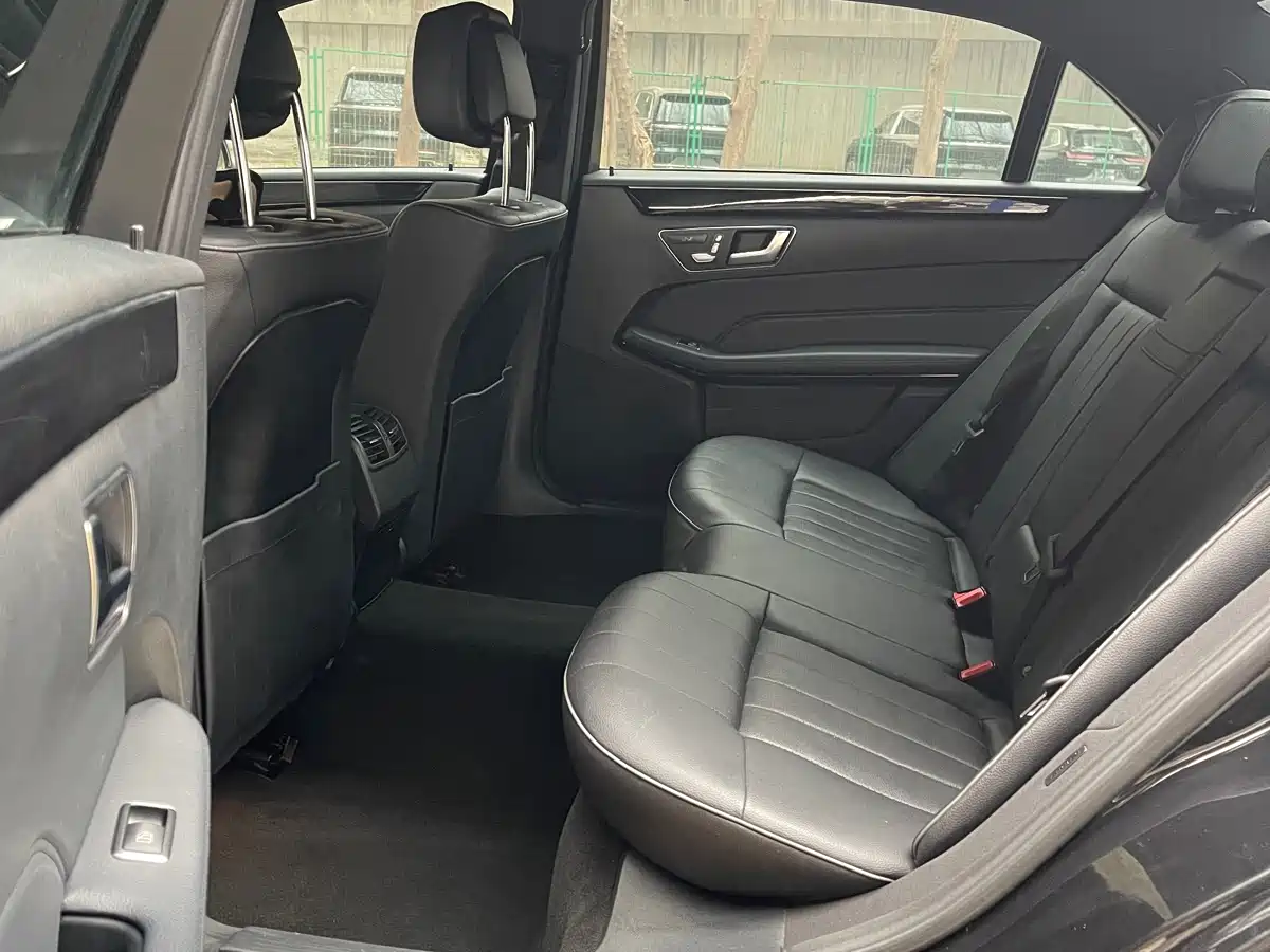 Mercedes-Benz E-Class 2015 E 200 L фото 13