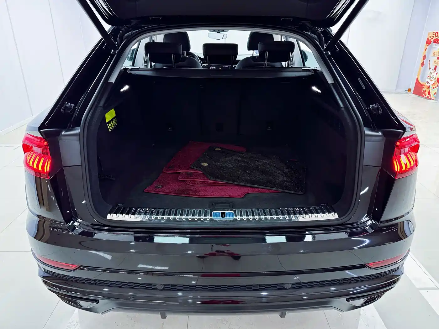 Audi Q8 2020 2019 55 TFSI Luxury Dynamic
