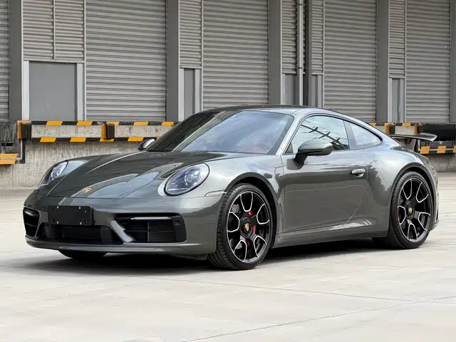 PORSCHE 911