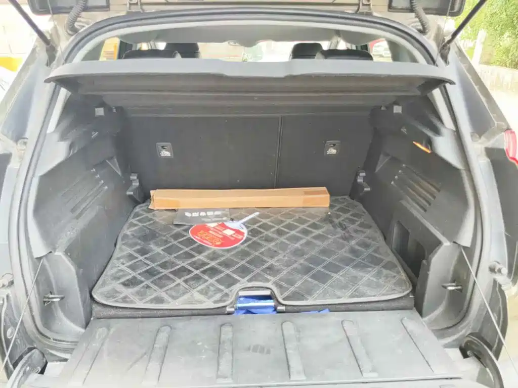 Фото 5 - Peugeot 3008