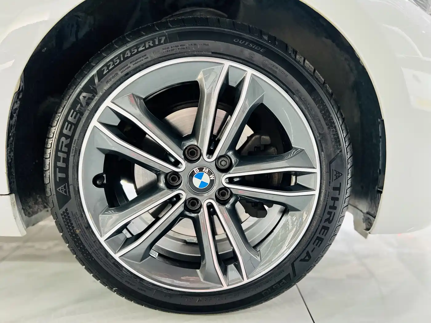 BMW 1 Series 2017 118i Sport фото 21