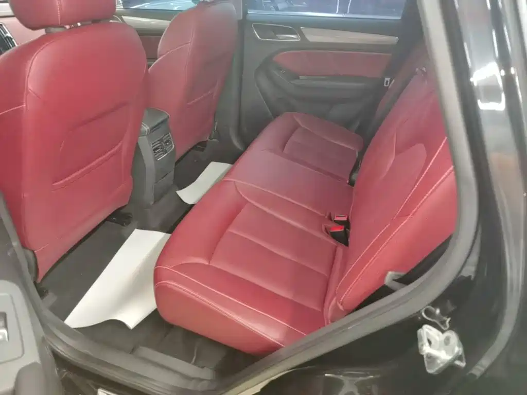 Roewe RX5 2016 2016 30T 4WD Automatic Internet Premium Edition