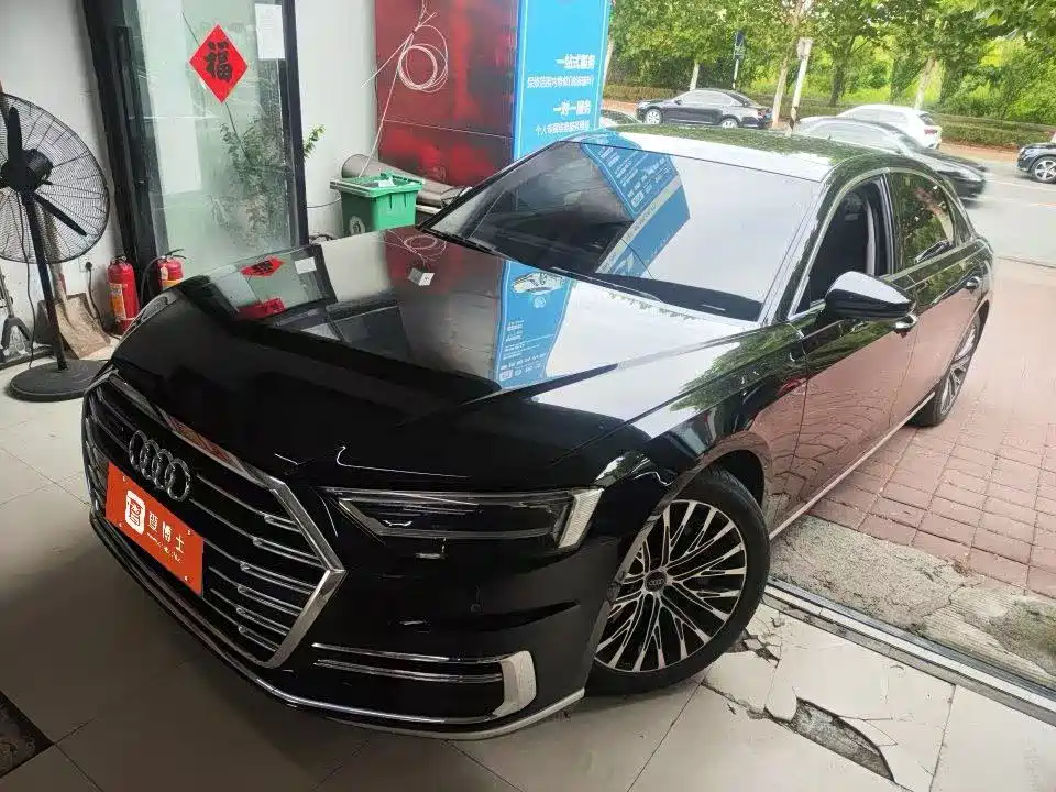 Photo 1 - Audi A8