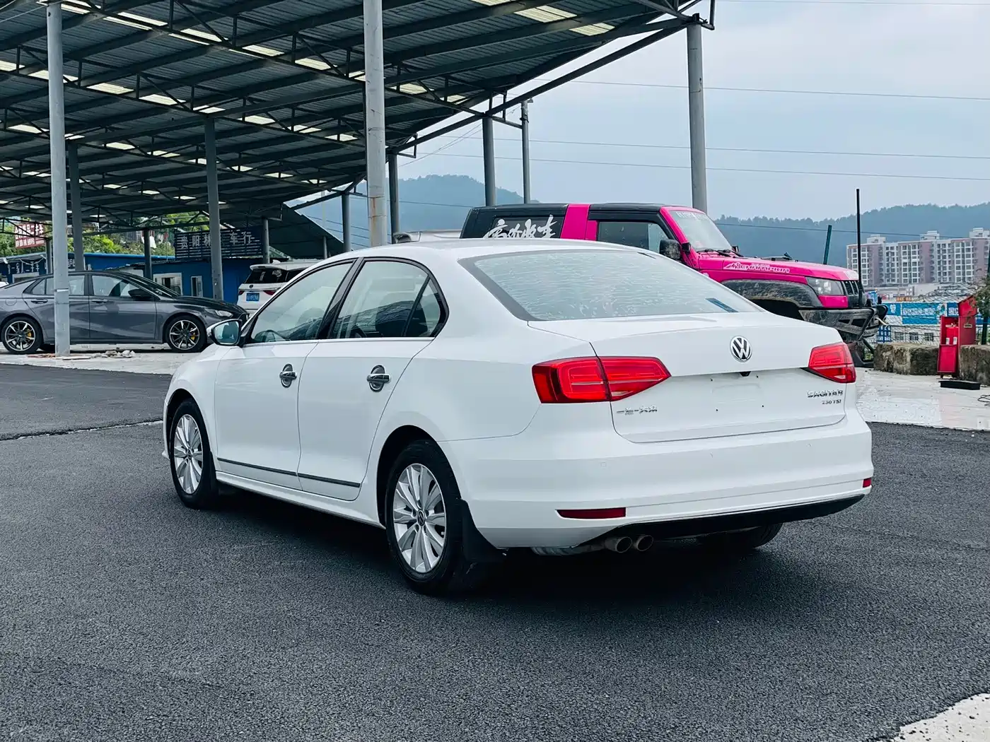 Volkswagen Sagitar 2015 230TSI Automatic Comfort фото 15