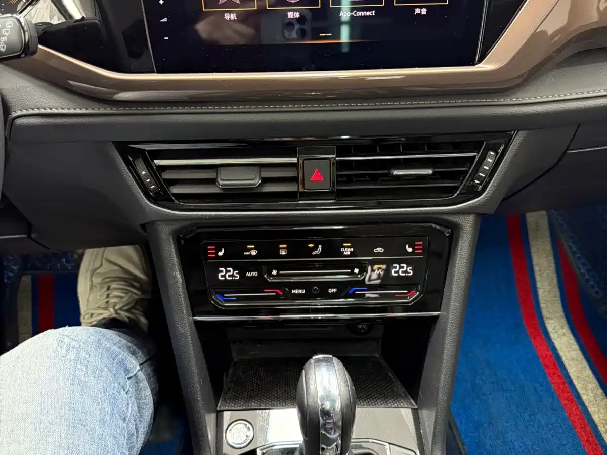 Volkswagen Tharu 2021 280TSI 2WD Luxury Plus фото 9