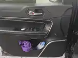 Фото 7 - Jeep Commander PHEV