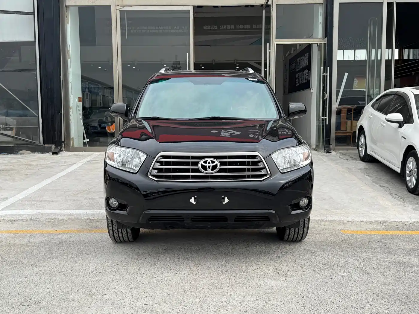 Toyota Highlander 2009 3.5L 4WD 7-seater Premium Edition фото 2