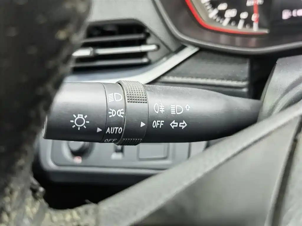 SAIC Maxus Maxus G50 2020 1.5T Auto Luxury фото 21