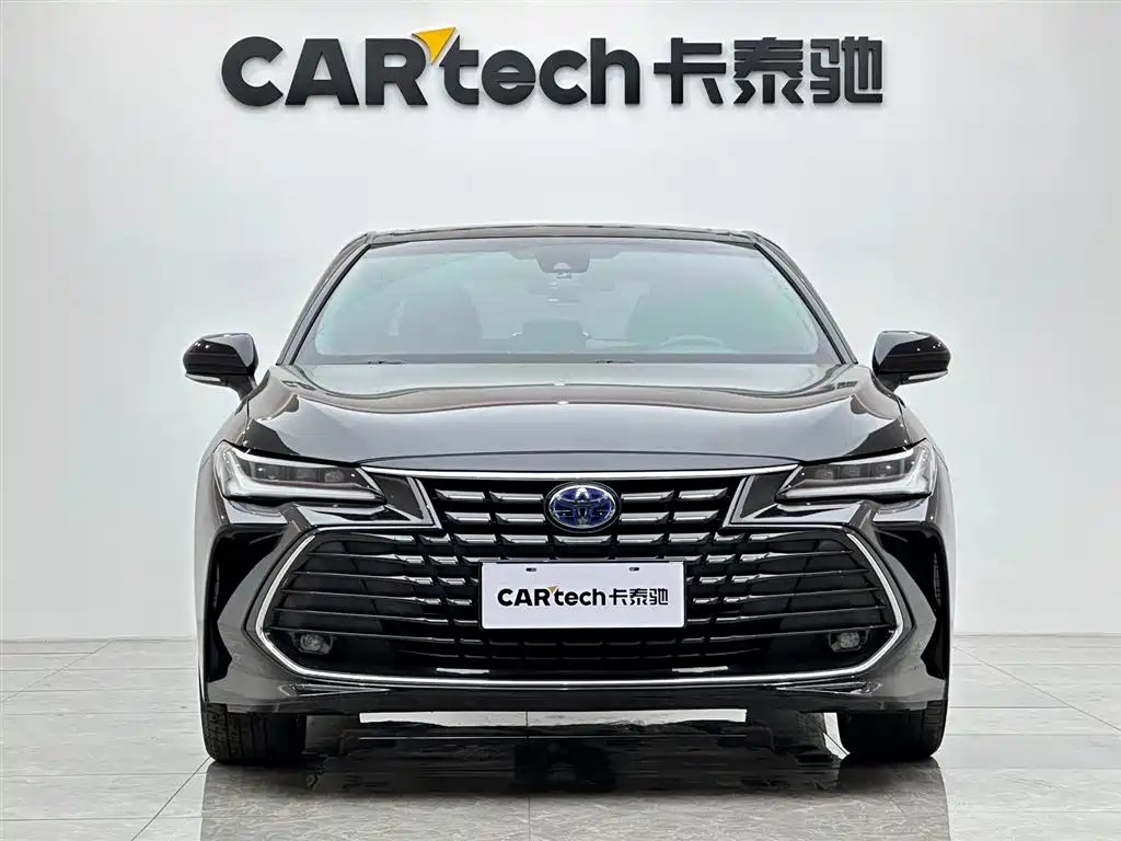 Toyota Avalon 2022 Hybrid 2.5L Luxury Edition фото 7