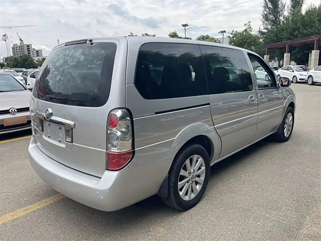 Buick GL8 2014 2.4L Classic Edition фото 8