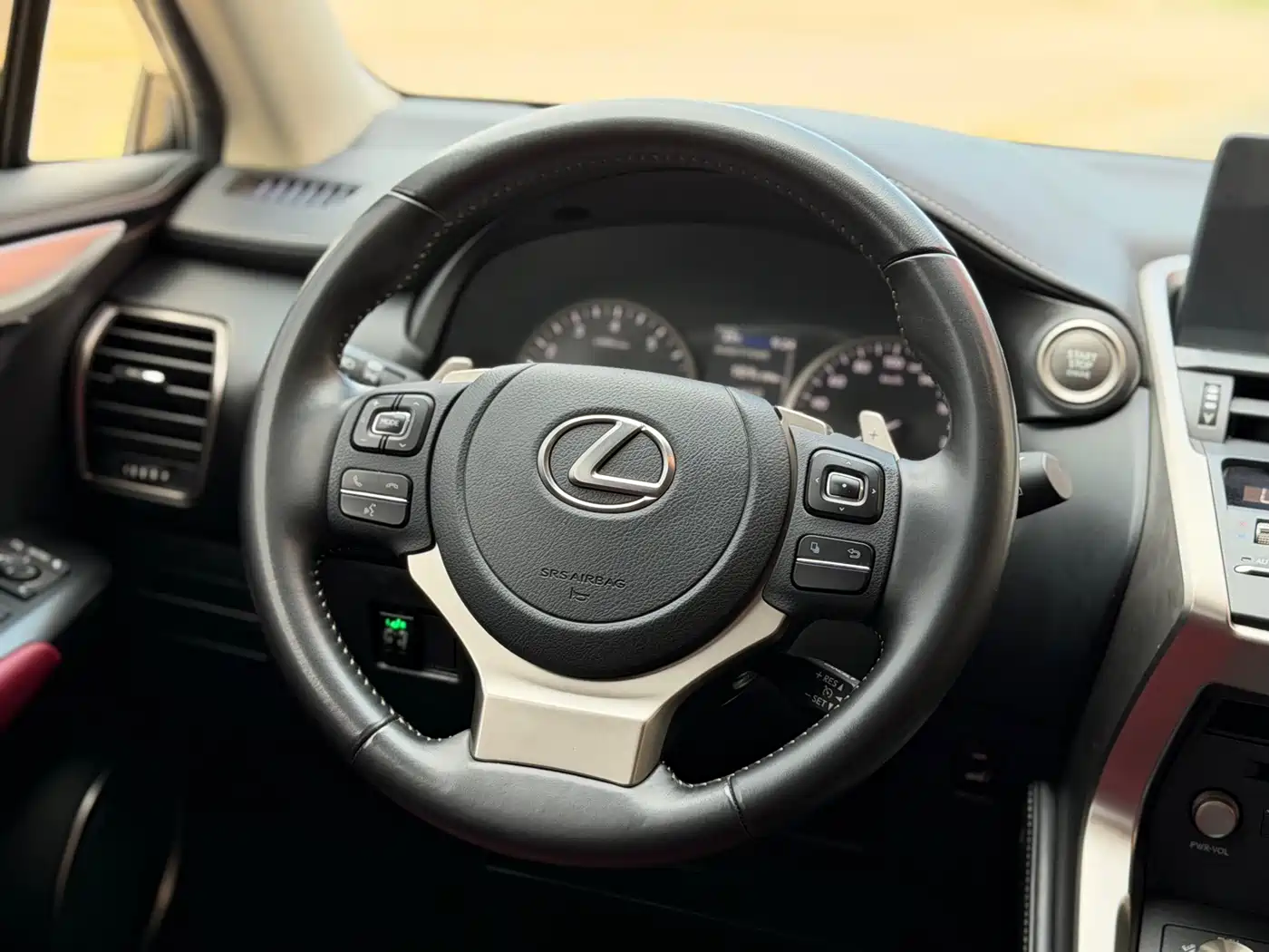 LEXUS NX