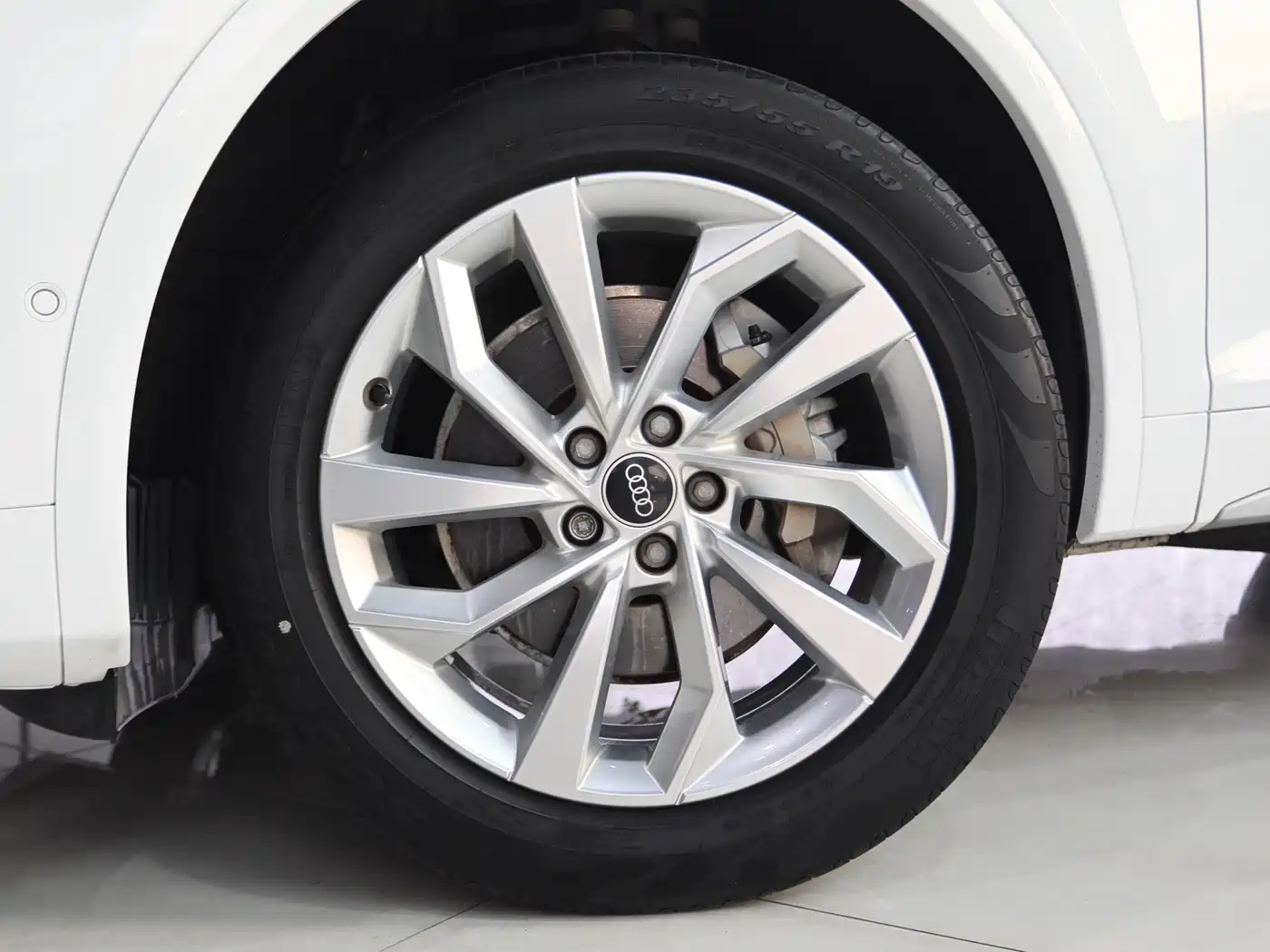 Audi Q5L 2021 40 TFSI Luxury Dynamic фото 5