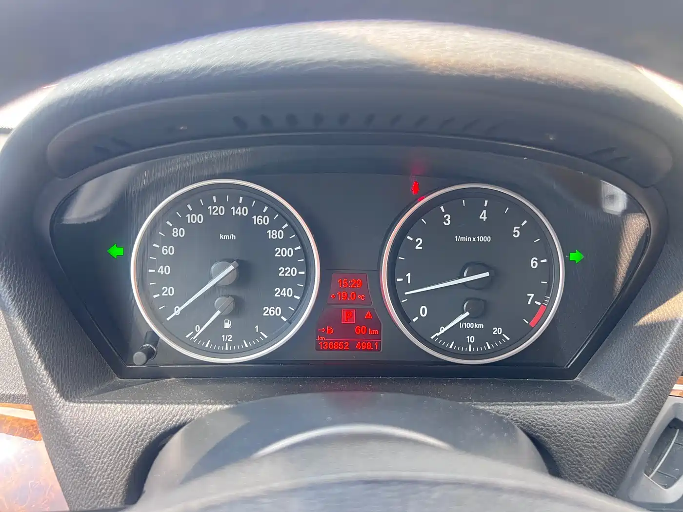 BMW X5 (Import) 2011 xDrive35i Leading Edition фото 15