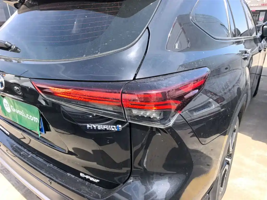 Toyota Crown Kluger 2023 2.5L HEV AWD Luxury Edition фото 8