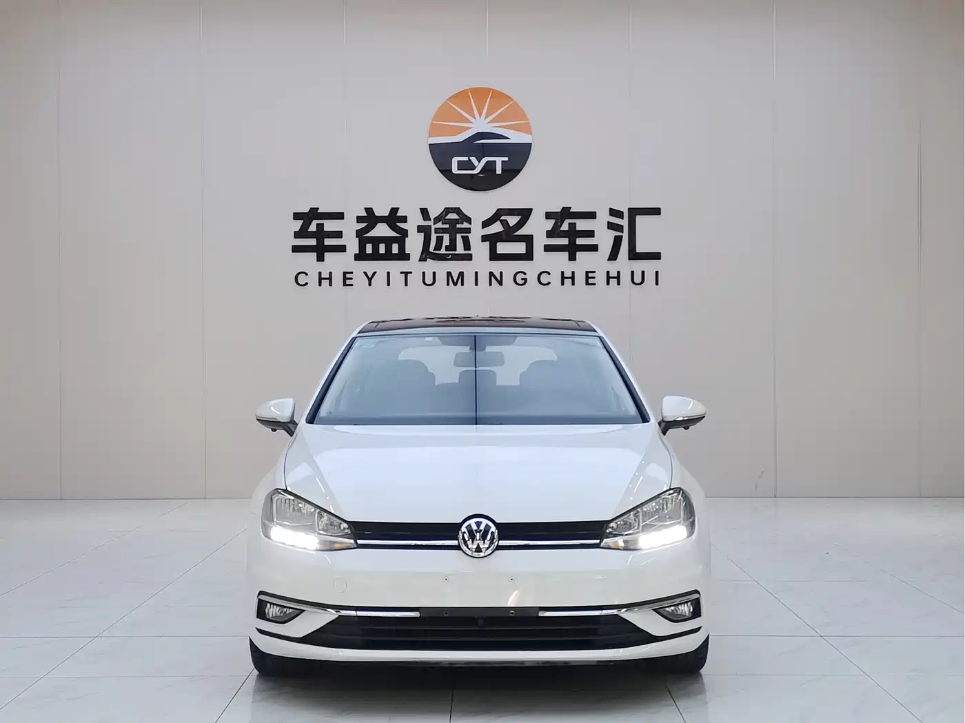 Volkswagen Golf 2020 280TSI DSG Comfort фото 2