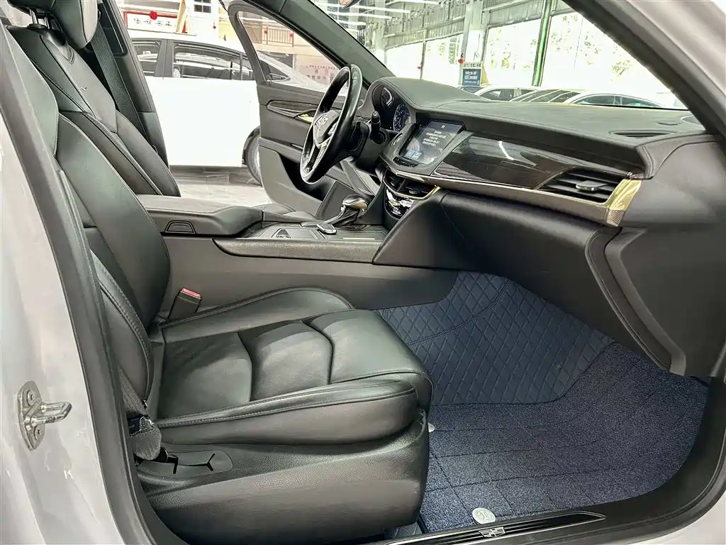 Cadillac CT6 2017 28T Luxury фото 10