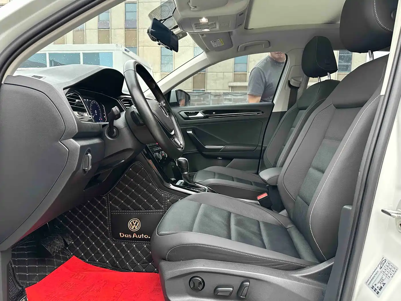 Volkswagen T-ROC 2022 280TSI DSG 2WD Comfort PLUS фото 6