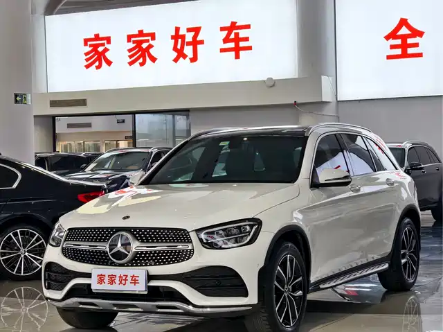 MERCEDES-BENZ GLC