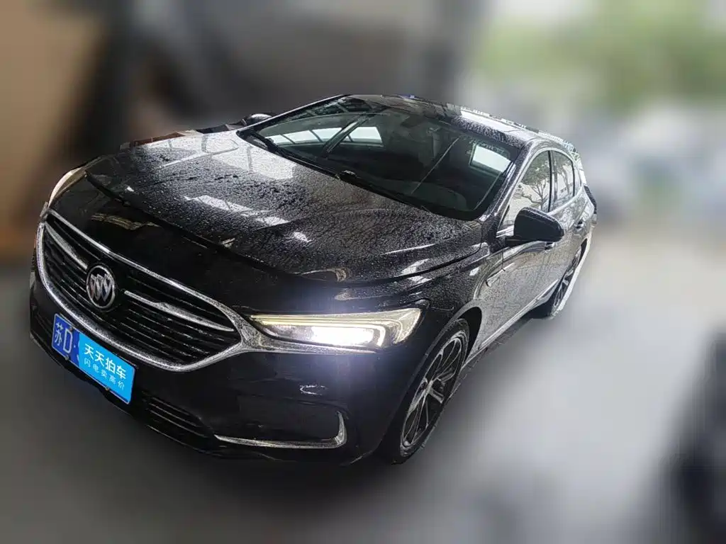 Фото 1 - Buick LaCrosse