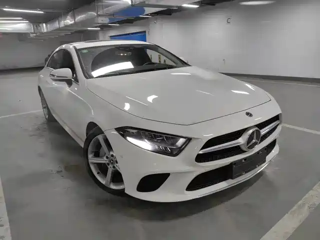 MERCEDES-BENZ CLS