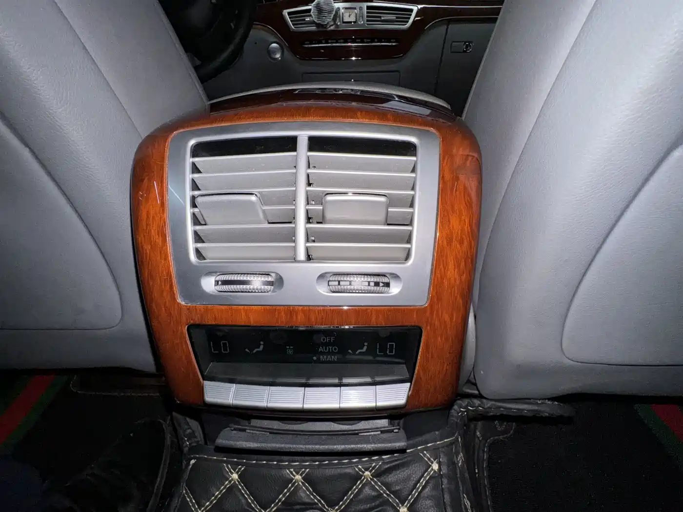 Mercedes-Benz S-Class 2006